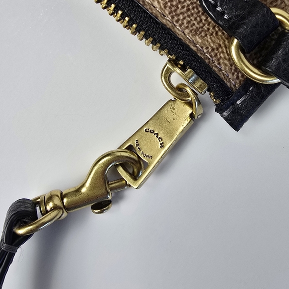 Coach Zip Pouch In Signature Canvas - Picture 7 of 14